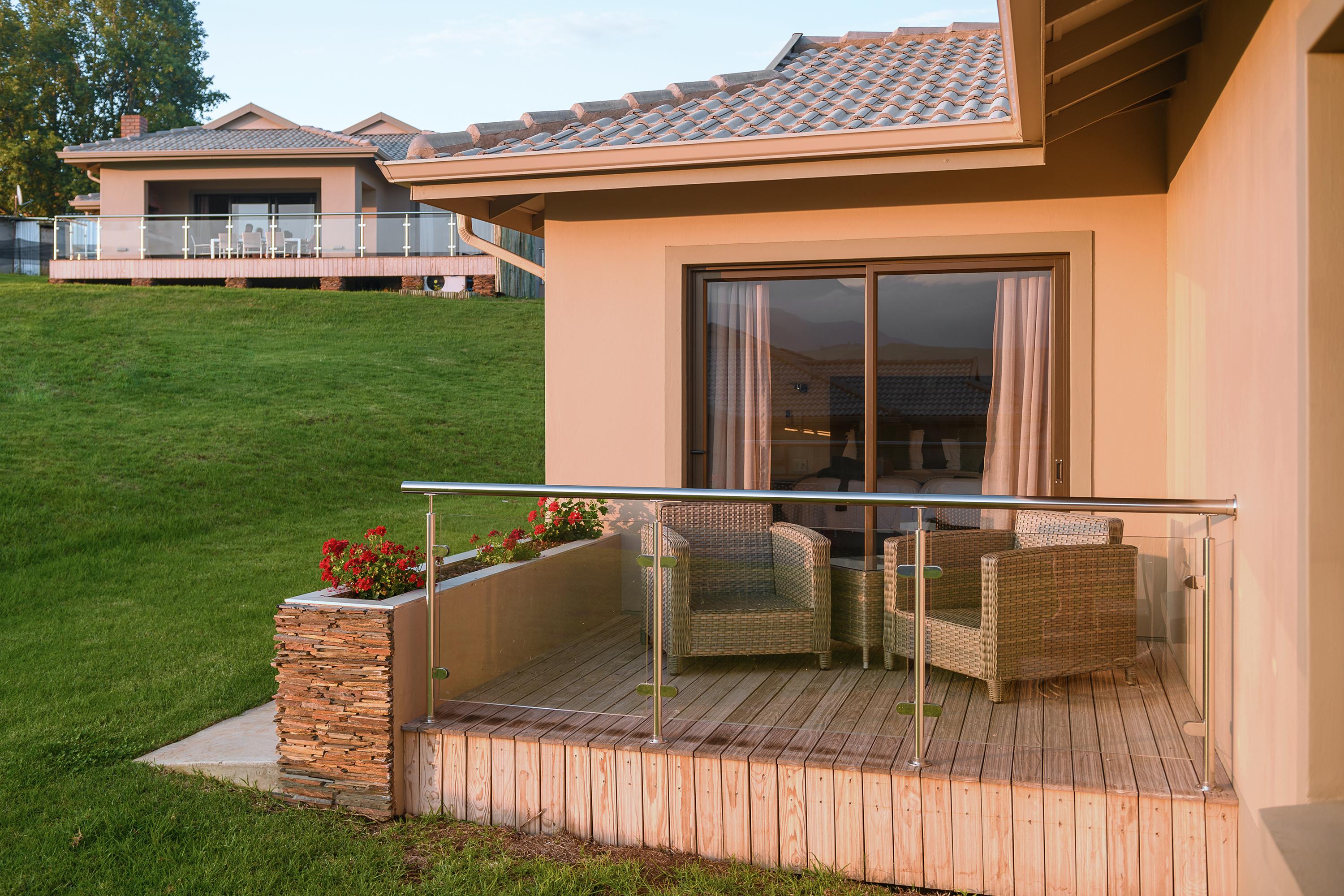 Cayley Mountain Resort Champagne Valley Luaran gambar