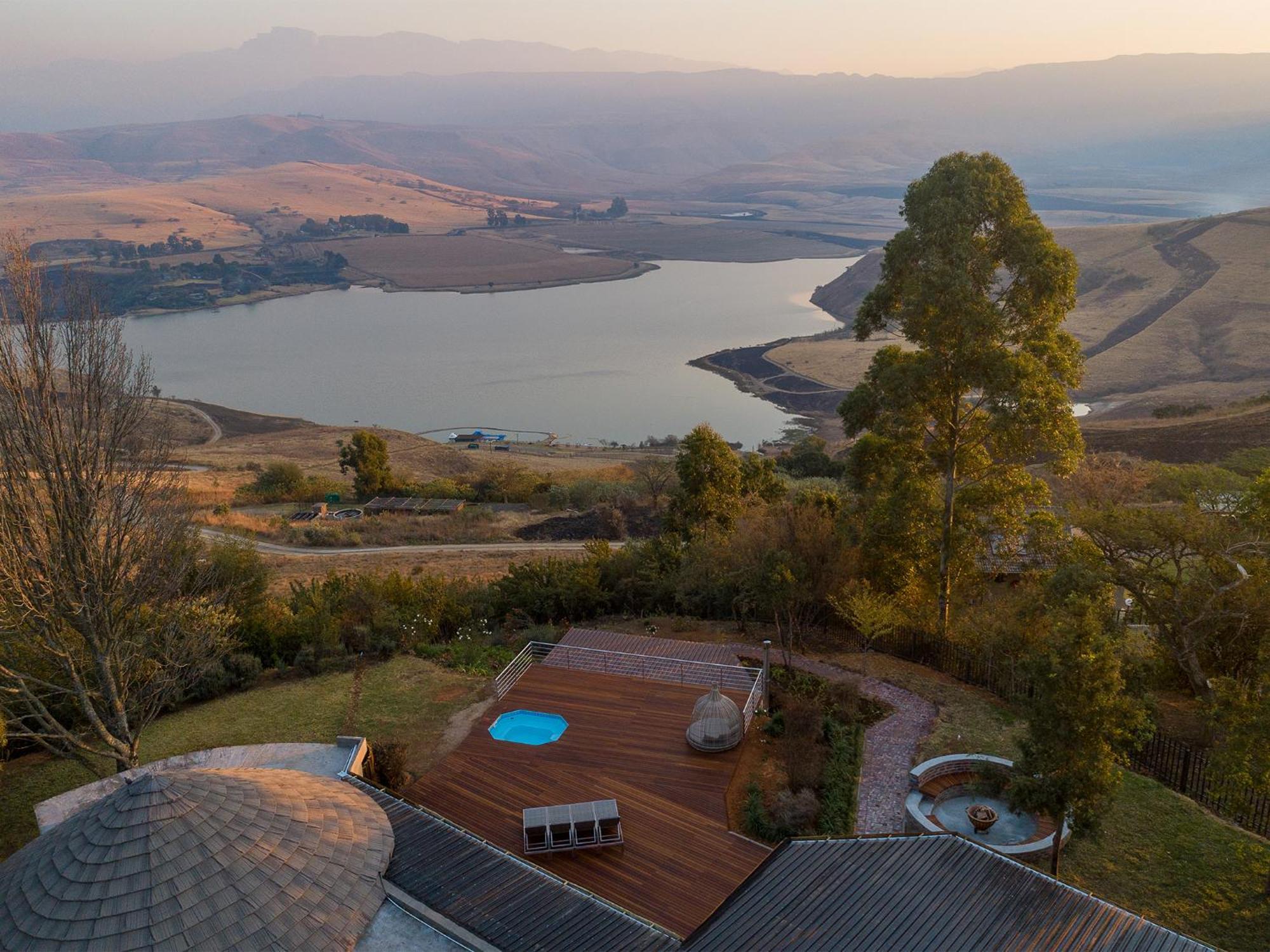 Cayley Mountain Resort Champagne Valley Bilik gambar